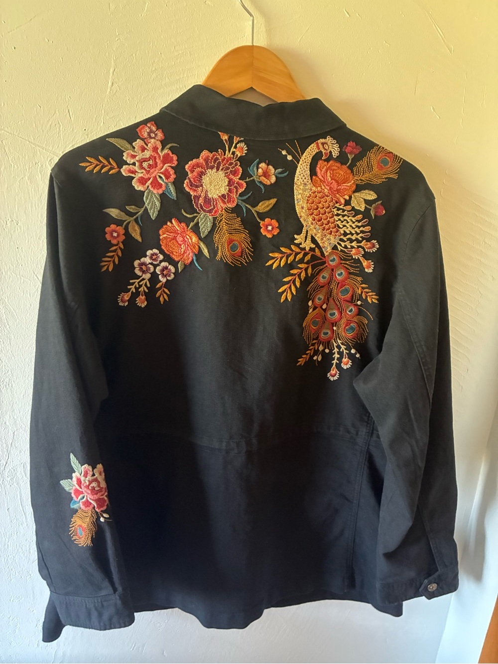 NWT JOHNNY WAS Black Denim Jacket Embroidered Floral Peacock XL - Picture 6 of 7